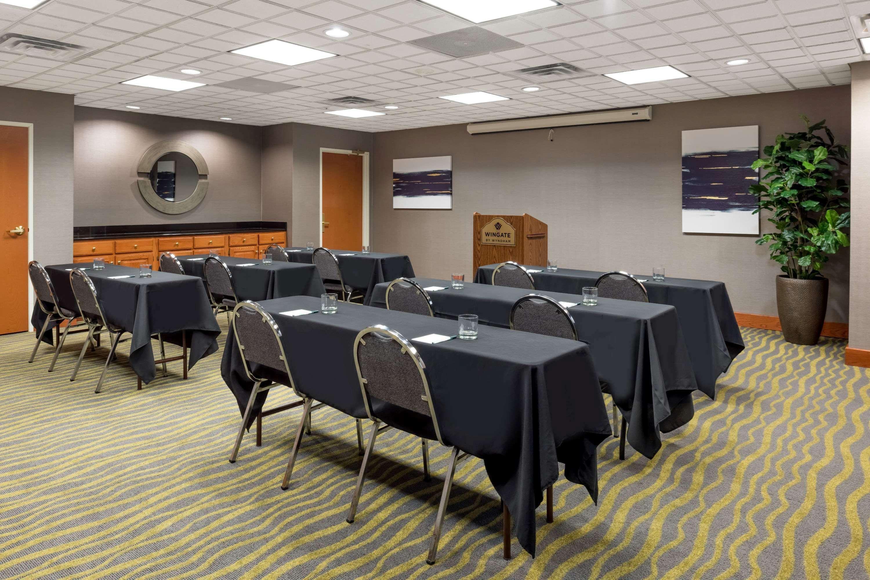 Wingate By Wyndham Columbia Hotel Екстериор снимка