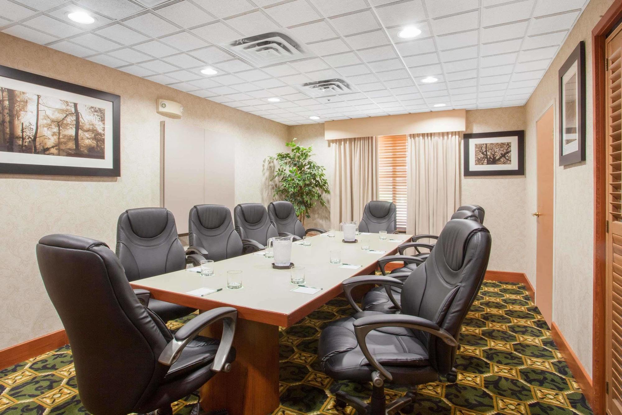 Wingate By Wyndham Columbia Hotel Екстериор снимка